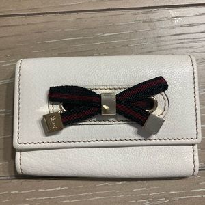 GUCCI LEATHER RARE KEY HOLDER. AUTHENTIC NO SIGNS OF USE